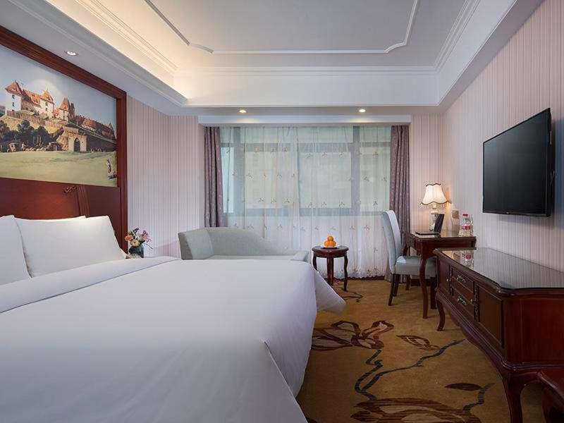 Vienna International Hotel Fenghua Zhongshan Road Exteriör bild
